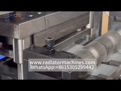 Maszyna do tłoczenia płetw aluminiowych typu 2-kubelkowego do turbulatorów chłodnie olejowe ładowarki powietrza